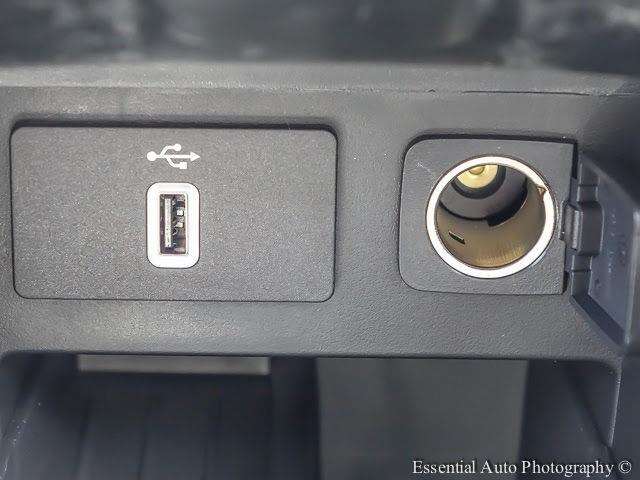 2017 Ford Explorer XLT 4dr SUV